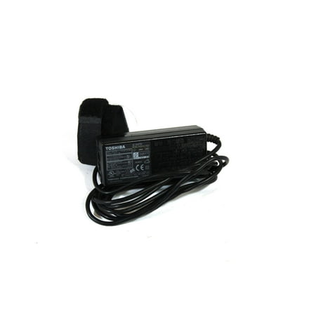

Genuine Toshiba PA3241U-1ACA AC Adapter 100V-240V ~1.1A-0.6A 50-60Hz 15V-3A G71C0001A310