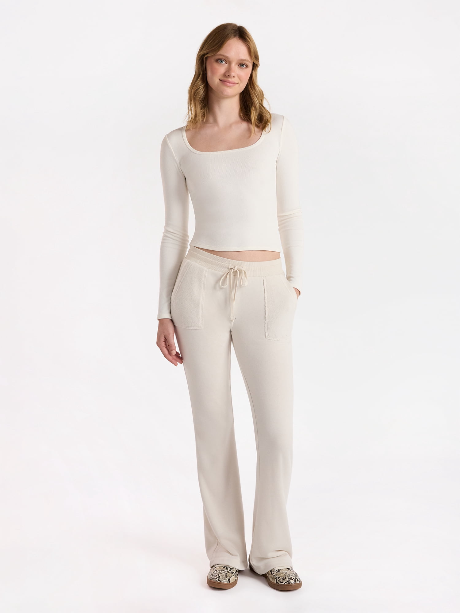 No Boundaries Fleece Flare Leg Pants, 32.5'' Inseam, Women's