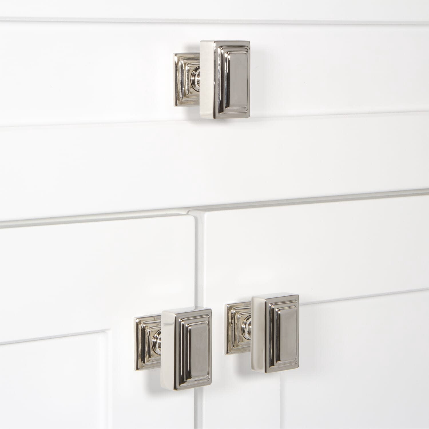 Grandeur 804675 Carre 1-3/4” Crystal Rectangular Emerald Cut Cabinet Knob - Brass