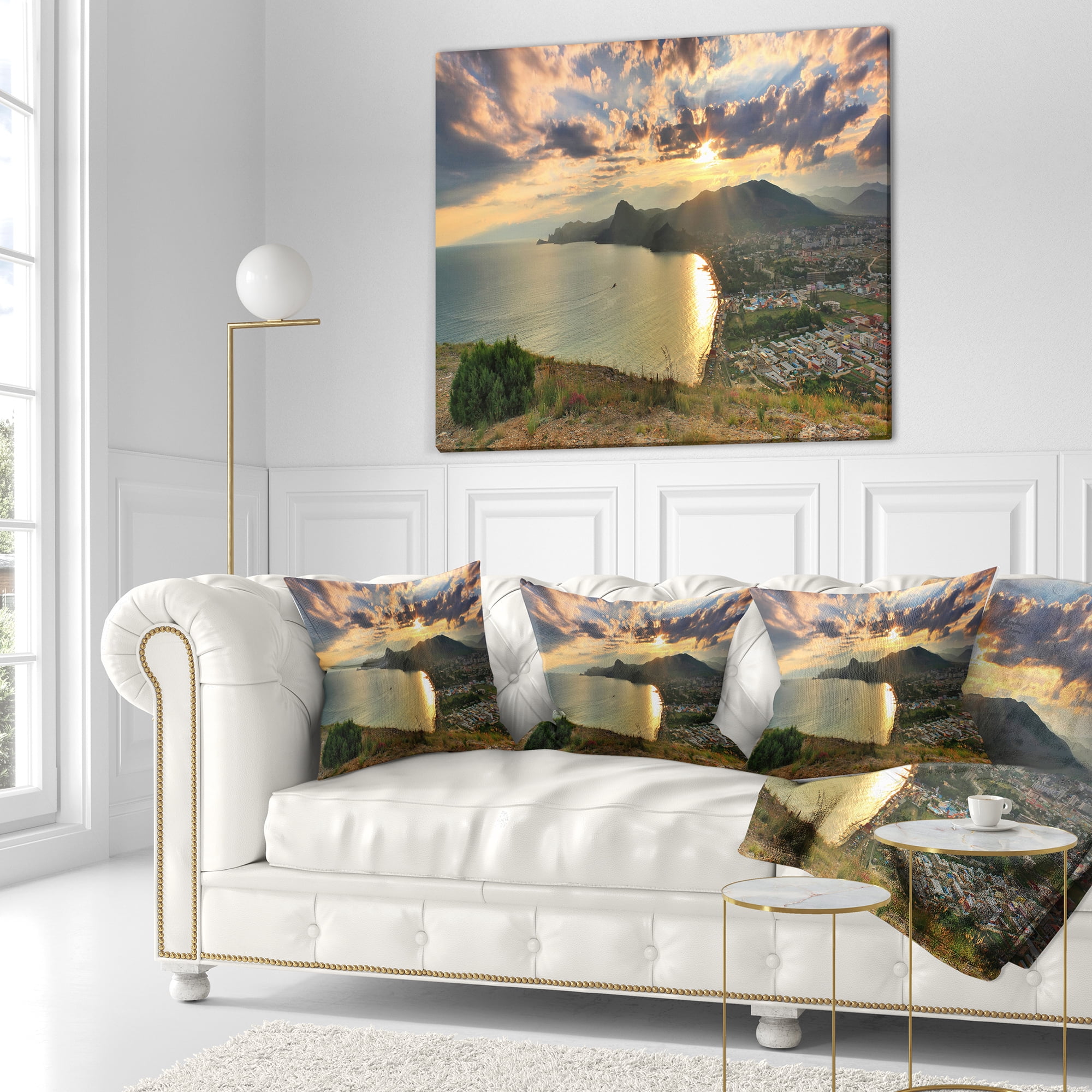 Designart Seashore from Top of the Hill - Modern Seascape Throw Pillow - 16x16