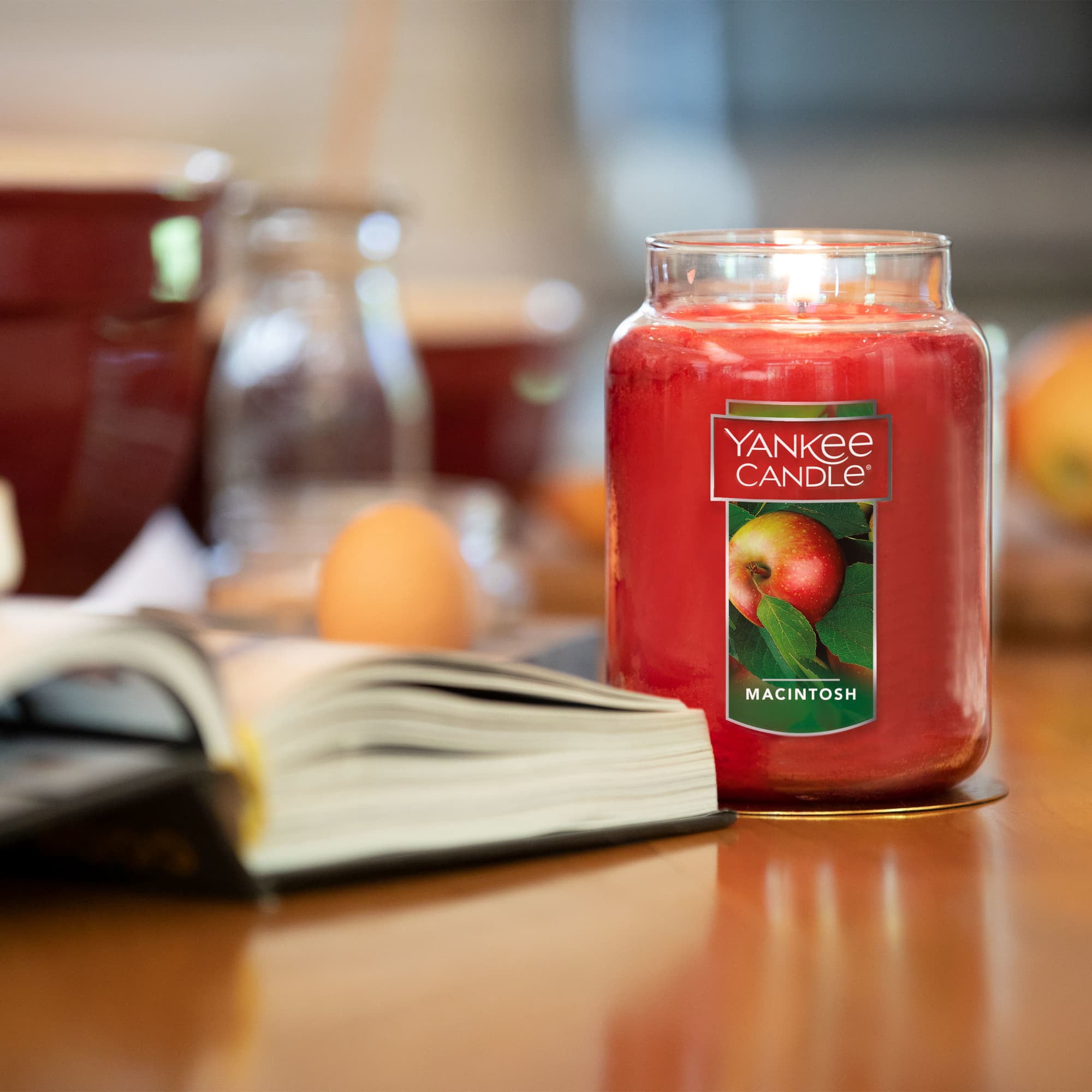 Yankee Candle Macintosh Large Classic Jar Candle