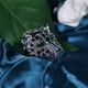 thumbnail image 3 of Broche con cabeza de leopardo manchado YONGSHENG Accesorio animal de moda con cristal de diamantes de imitación Plata, 3 of 4