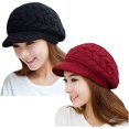thumbnail image 1 of Pack de 2 gorros de punto holgados con visera para mujer, color negro y rojo vino, para invierno, 1 of 5