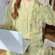 thumbnail image 5 of Conjunto de pijamas de lana de Coral grueso para mujer, ropa de dormir de terciopelo de invierno, traje de Casa esponjoso, ropa de noche cálida coreana, nuevo, 2 piezas, 5 of 5