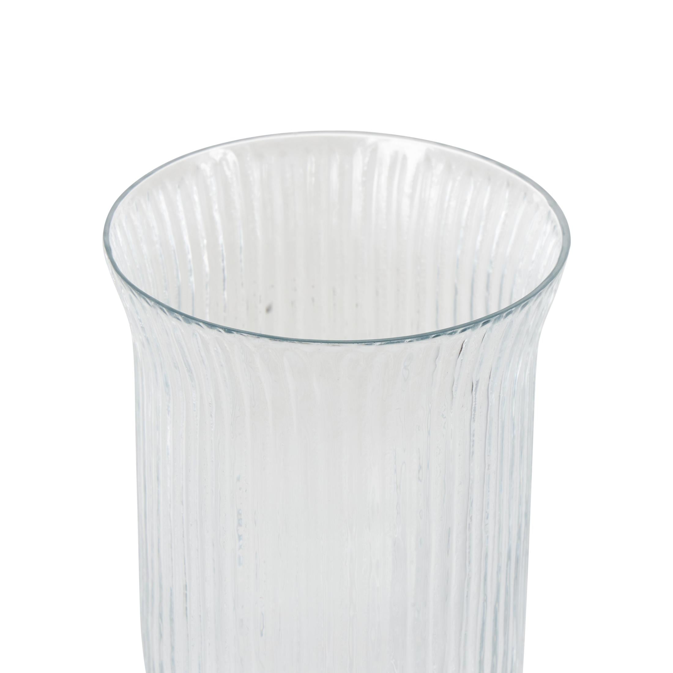 DecMode Glass Ribbed Fluted Candle Holder