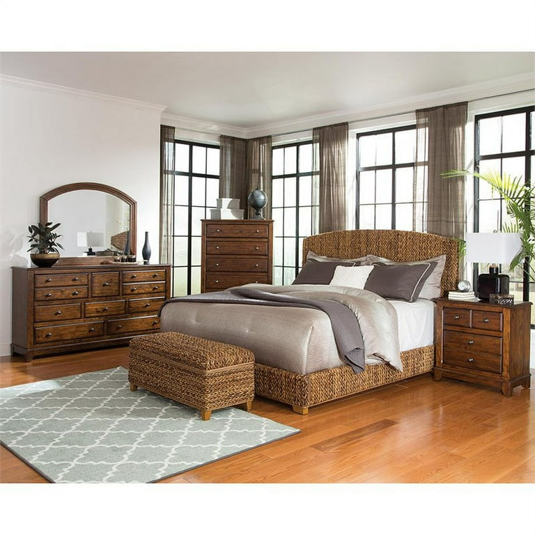 Bowery Hill Woven Banana Leaf Bedroom Bench in Amber and Honey