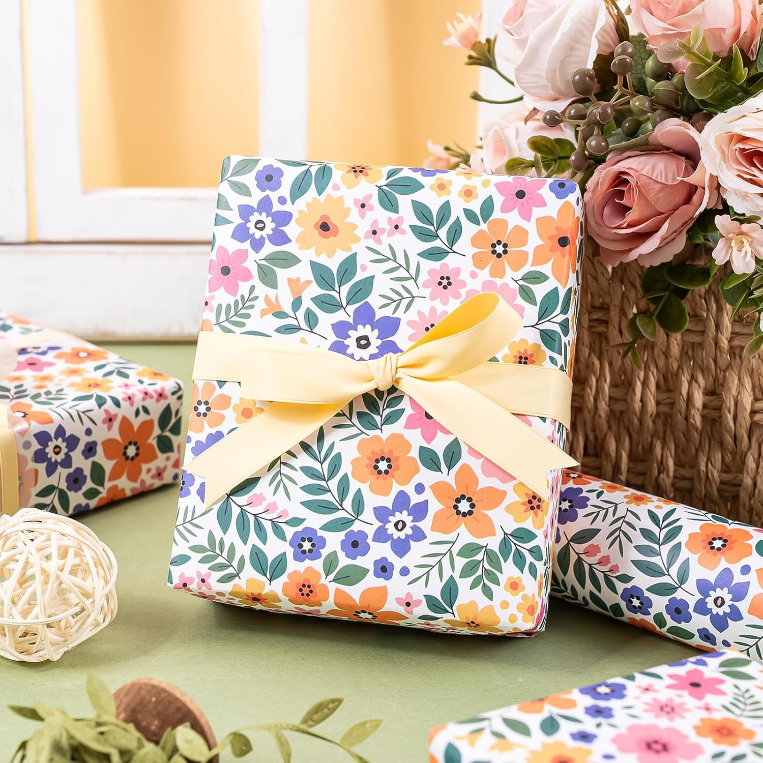 AllWays Plaza Kraft Floral Wrapping Paper Roll - Mini Roll - 17 Inch x 33 Feet - Ditsy Flower Wrapping Paper, Perfect for Wedding, Birthday, Bridal Shower, Tea Party