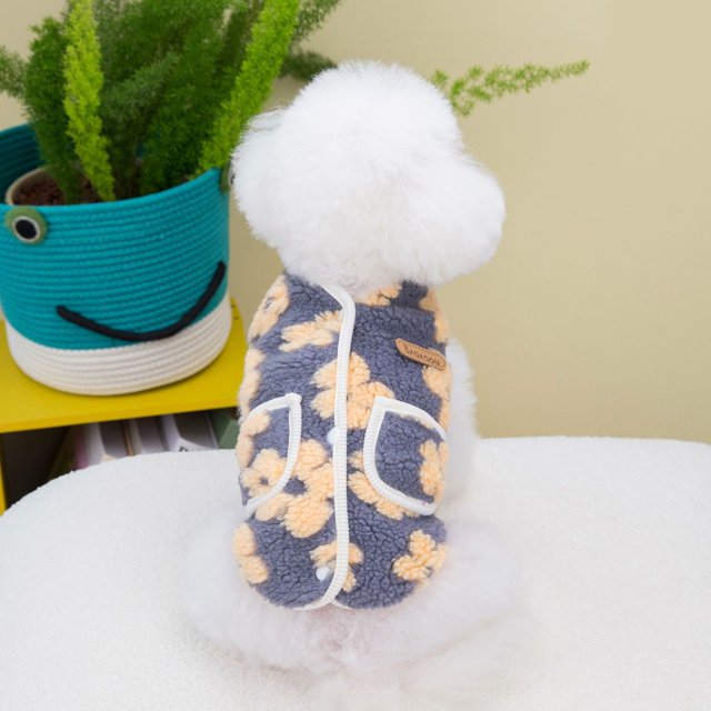 Ropa para mascotas, ropa para perros, ropa de otoño e invierno, ropa para mascotas de gato de peluche, ropa de invierno con flores de cinco hojas y vellón