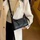 thumbnail image 3 of Nuevos bolsos cruzados de PU de color sólido con cremallera para mujer, bolsos cuadrados pequeños simples de lujo ligeros, bolsos de hombro casuales de moda 2024, 3 of 5