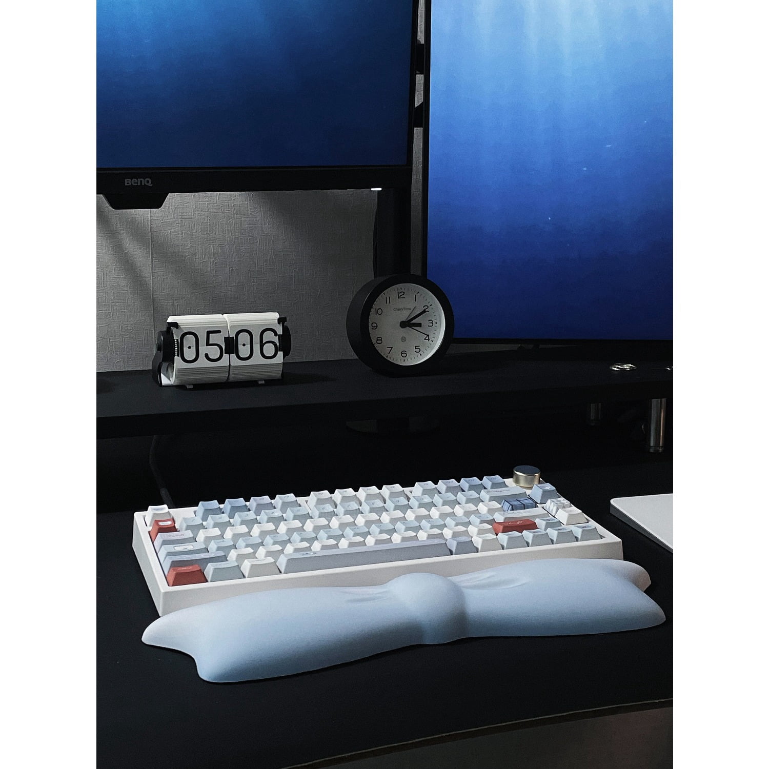Gradient Bow Milk Silk Keyboard Wrist Rest with Memory Foam, Ergonomic Wrist Support，Mouse Wrist Support Pad for Carpal Tunnel Relief
