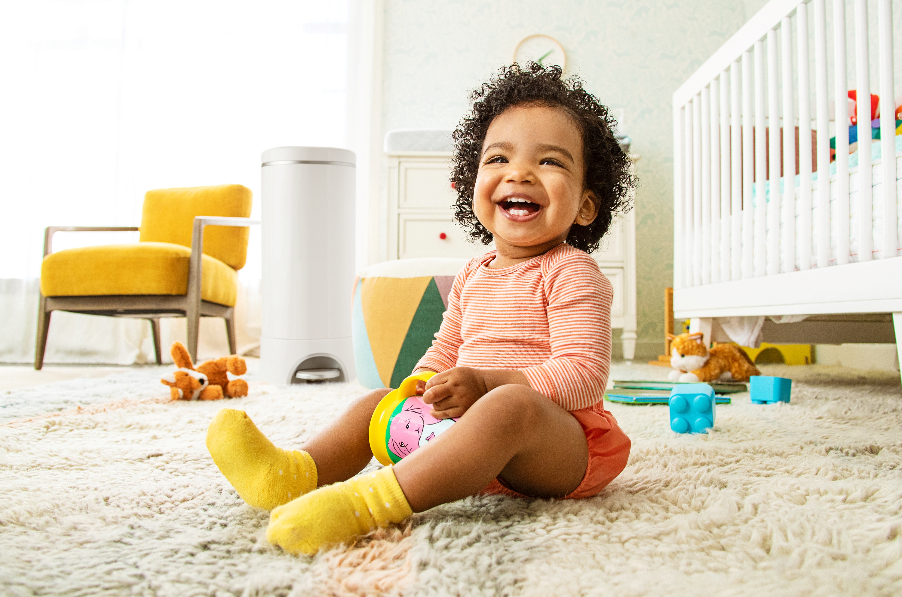 Munchkin STEP Diaper Pail Powered by Arm & Hammer photo 8