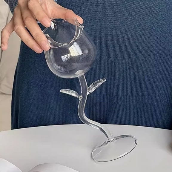 280ml Rose-Shaped Wine Glass with Green Stem, Elegant Tall Glass Goblet for Cocktails, Weddings & Romantic Dinners, Food-Safe, 1 Piece