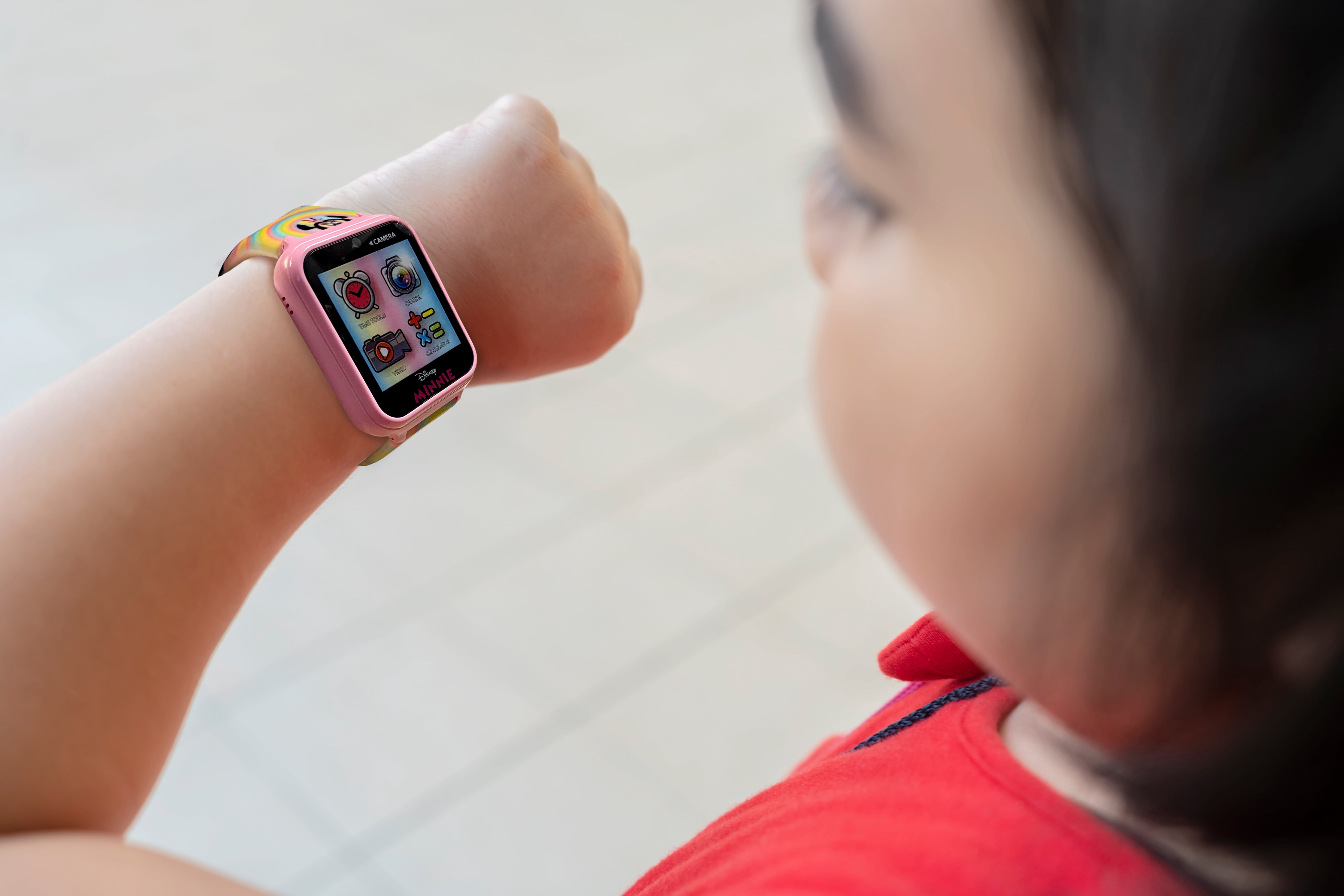 Disney Minnie Mouse iTime Unisex Touchscreen Smart Watch with Silicone Strap and Pink Case 42MM