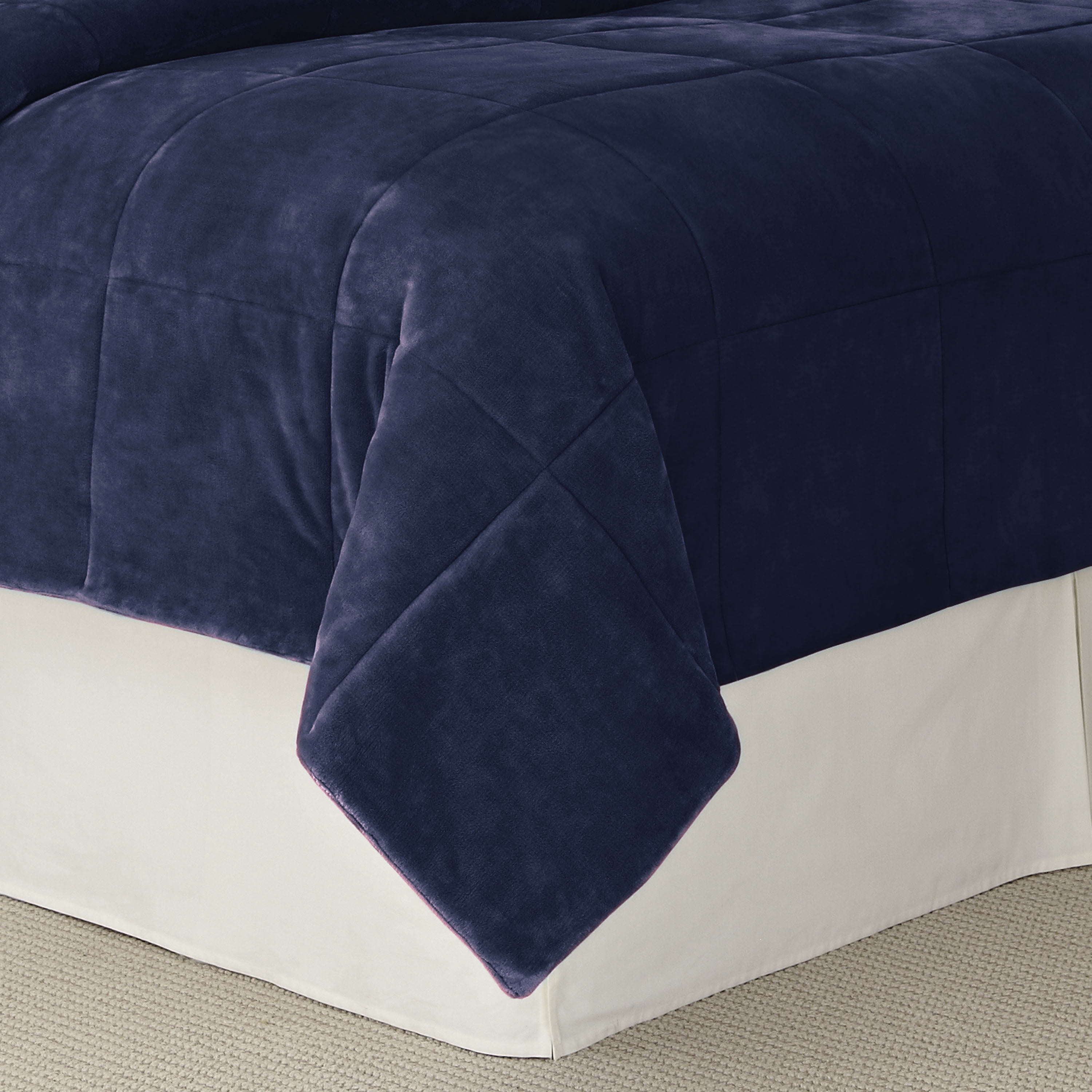 Vellux Plush Quilted Blanket, King, Navy