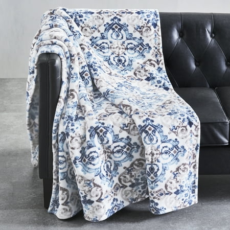 Better Homes & Gardens Oversized Throw Blanket, 50" x 70", Teal Medallion