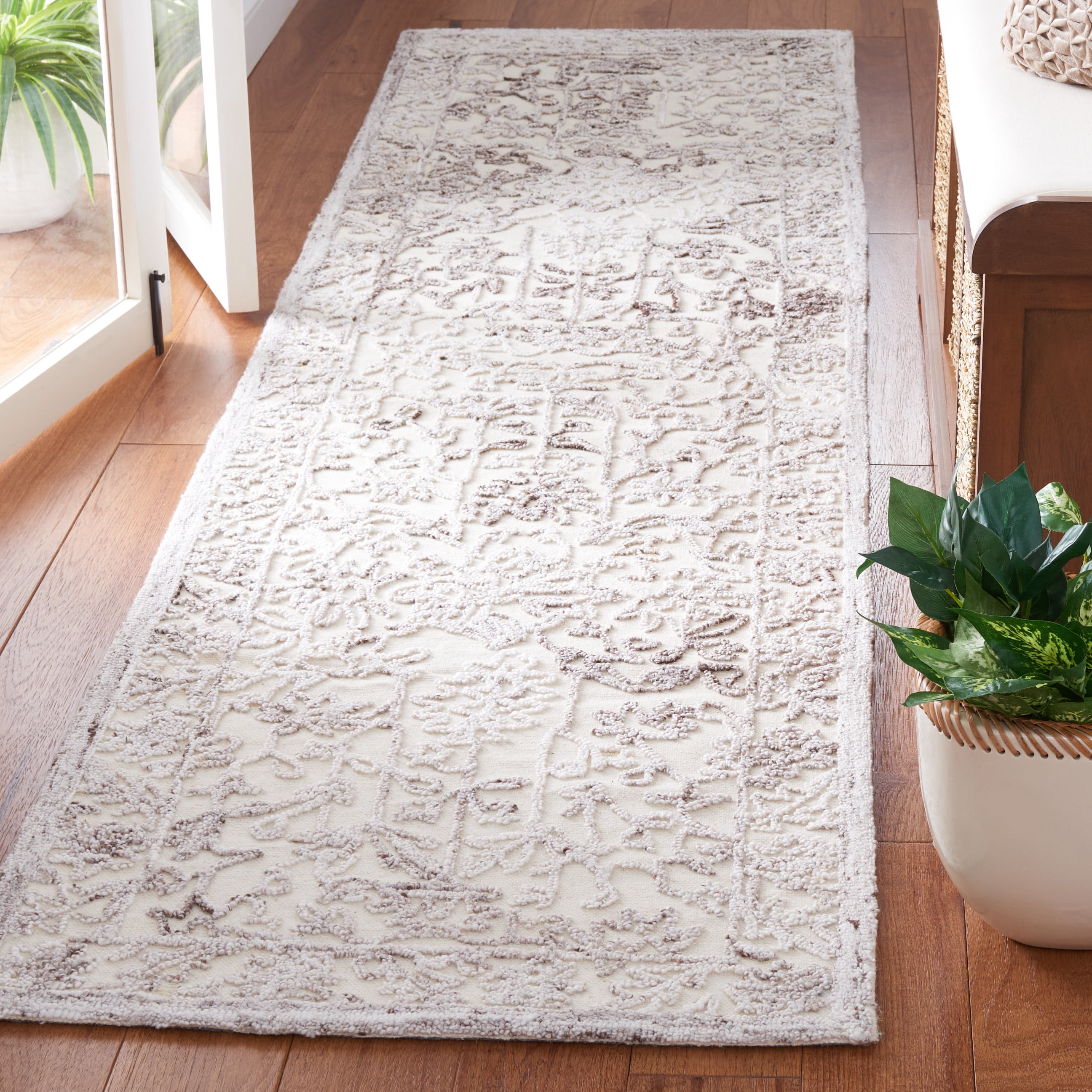 SAFAVIEH Trace Giuseppe Floral Runner Rug, Brown/Ivory, 2'3" x 9'