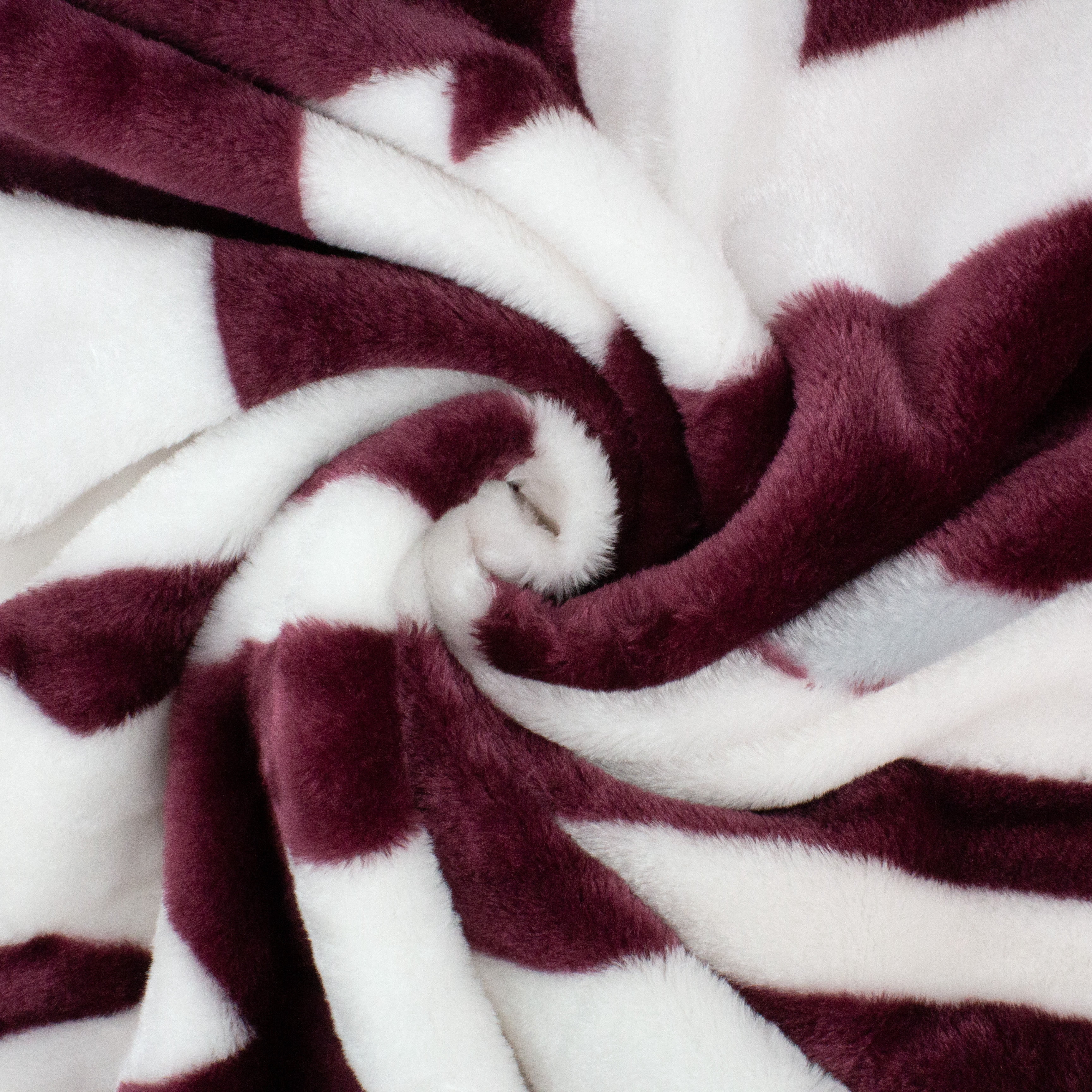 College Covers Texas A&M Aggies Huge Raschel Throw Blanket, Bedspread, 86" x 63"