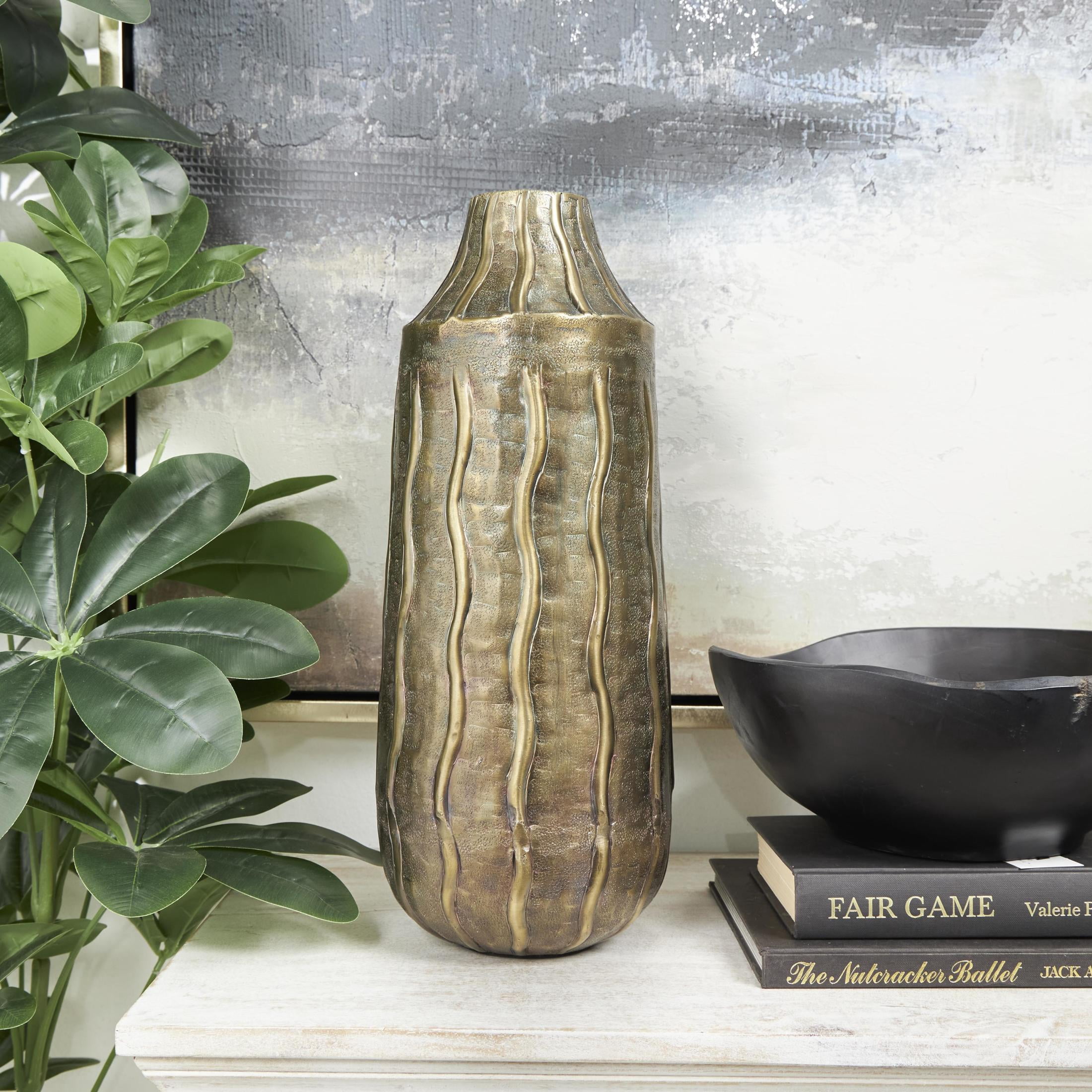 DecMode Brass Metal Snakeskin Inspired Decorative Vase with Dimensional Wavy Accents, 7" x 7" x 17"