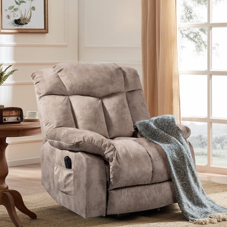 Large best sale plush recliners