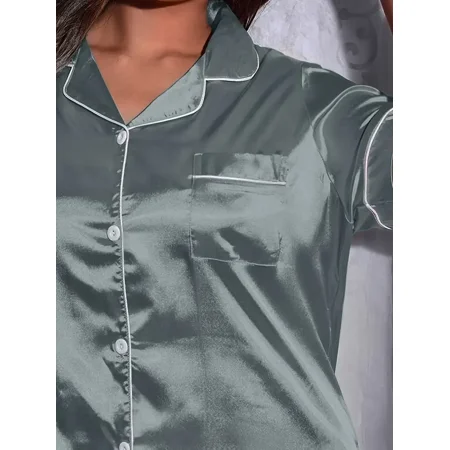 

Plus Size Satin Short Sleeve Tops & Shorts Pajama Set Women‘s Plus Slight Stretch Solid Elegant Sleepwear Set