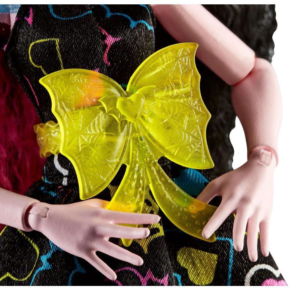 Monster High Electrified Hair-Raising Ghouls Draculaura Doll