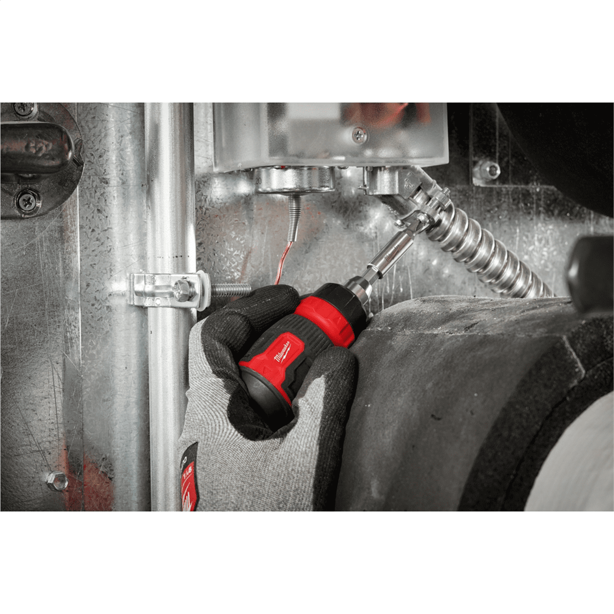 Milwaukee Tool 8-in-1 Ratcheting Compact Multi-Bit Screwdriver