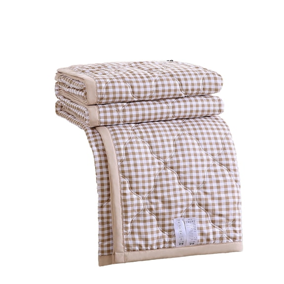 Washed Cotton Gingham Summer Quilt – Machine Washable & Breathable Lightweight Blanket for AC Room, Dorm & Travel (39x59in)