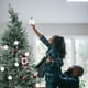 thumbnail image 4 of 12 bolas transparentes decorativas navideñas con burbujas perladas de colores., 4 of 6