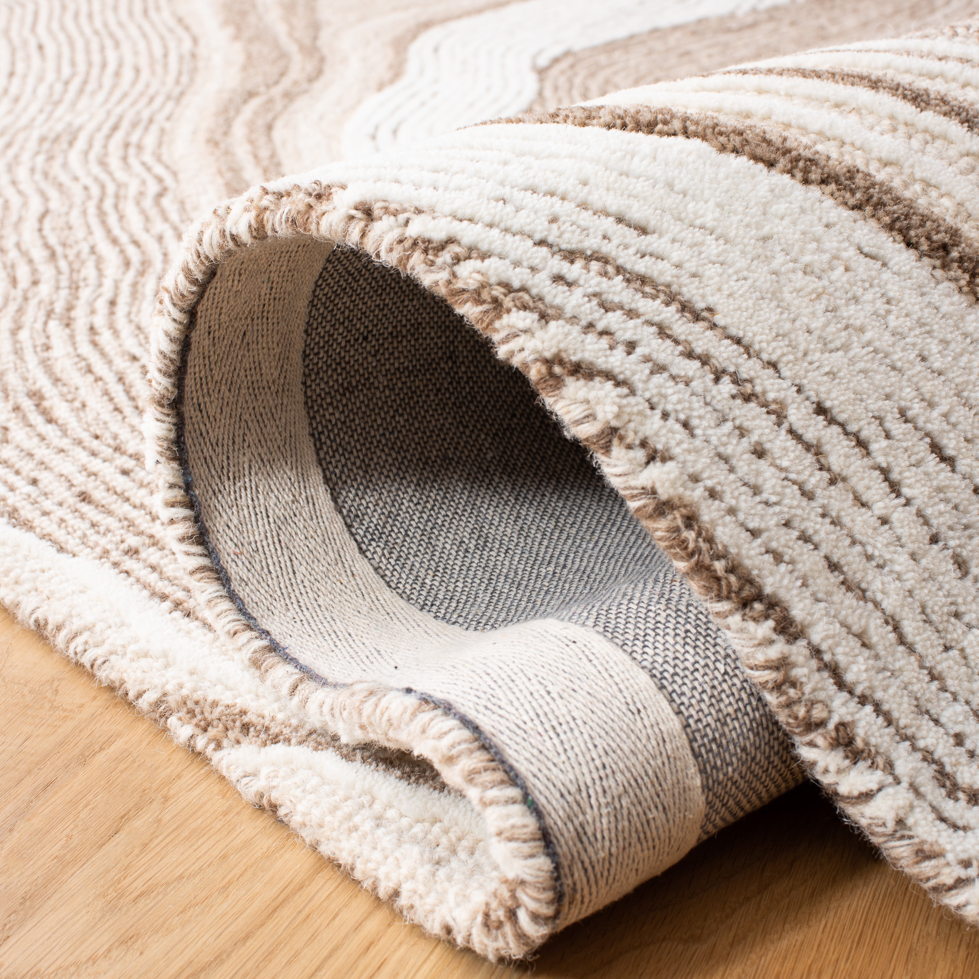 SAFAVIEH Fifth Avenue Deangelo Abstract Area Rug, Beige/Ivory, 8' x 8' Round