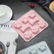 thumbnail image 4 of Molde de silicona con estampado de huellas de cachorro, bonitos moldes para hornear con forma de pata y hueso, moldes de silicona antiadherentes de grado alimenticio para chocolate, caramelos, gelatina, galletas, bandejas de cubitos de hielo, golosinas para perros Vhermosa JQWJ127-2, 4 of 5
