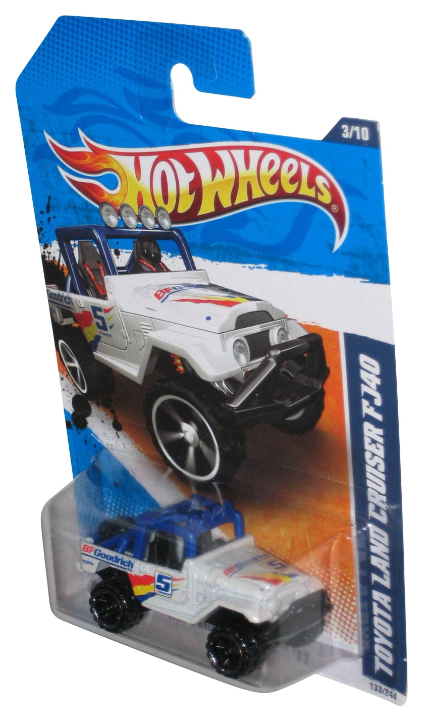 2025 HOT Wheels BOULEVARD Toyota Land Cruiser FJ43 #118 CAR