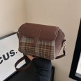 thumbnail image 1 of Bolso retro para mujer, invierno 2025, nuevo diseño de nicho, moderno bolso de hombro, sencillo bolso de mensajero de moda para mujer, 1 of 5