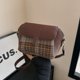 thumbnail image 1 of Bolso retro para mujer, invierno 2025, nuevo diseño de nicho, moderno bolso de hombro, sencillo bolso de mensajero de moda para mujer, 1 of 5