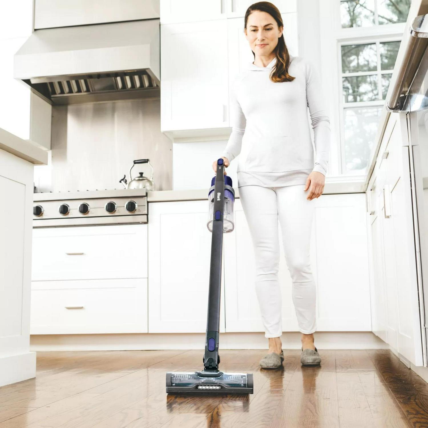 Shark Rocket Cordless Bagless Stick 