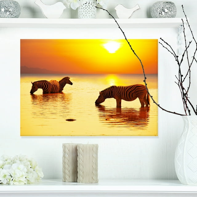 Zèbres Buvant dans un Lac au Coucher du Soleil - Impression sur Toile d'Animaux