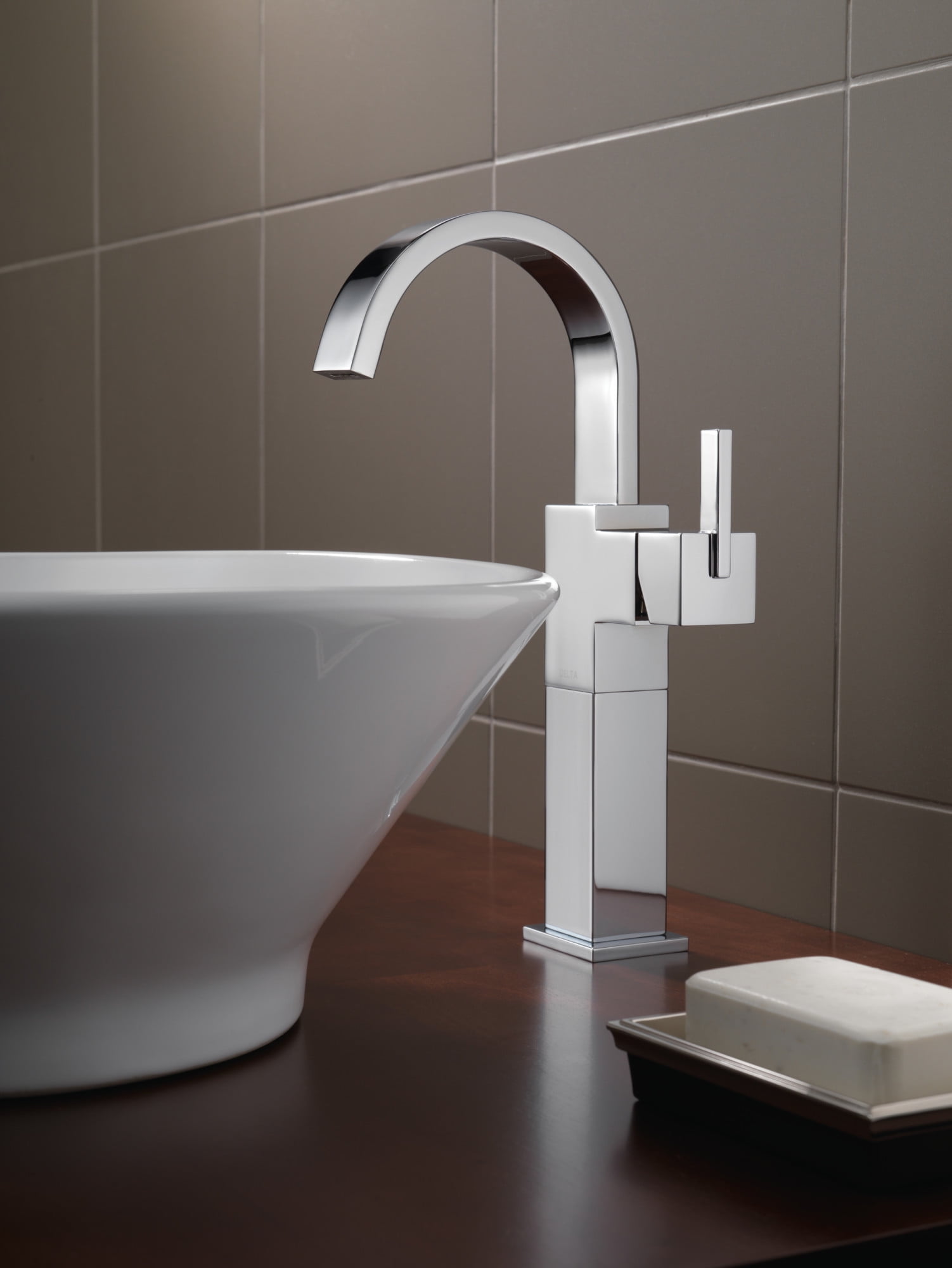 Delta Vero Single Handle Vessel Bathroom Faucet, Champagne Bronze