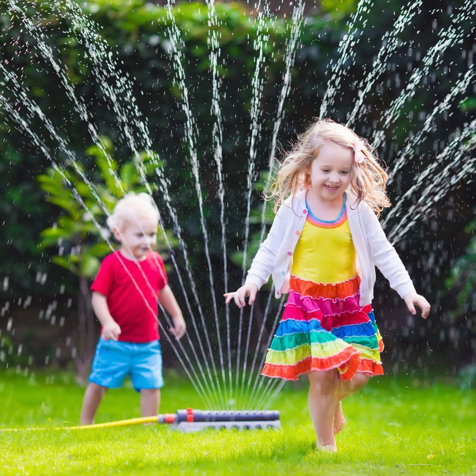 Oscillating Lawn Sprinkler with 19 Brass Nozzles, Adjustable 4 Spray Modes, Covers Up to 3,600 sq.ft, Heavy Base & Self-Cleaning Jet for Yard, Garden & Agricultural Irrigation