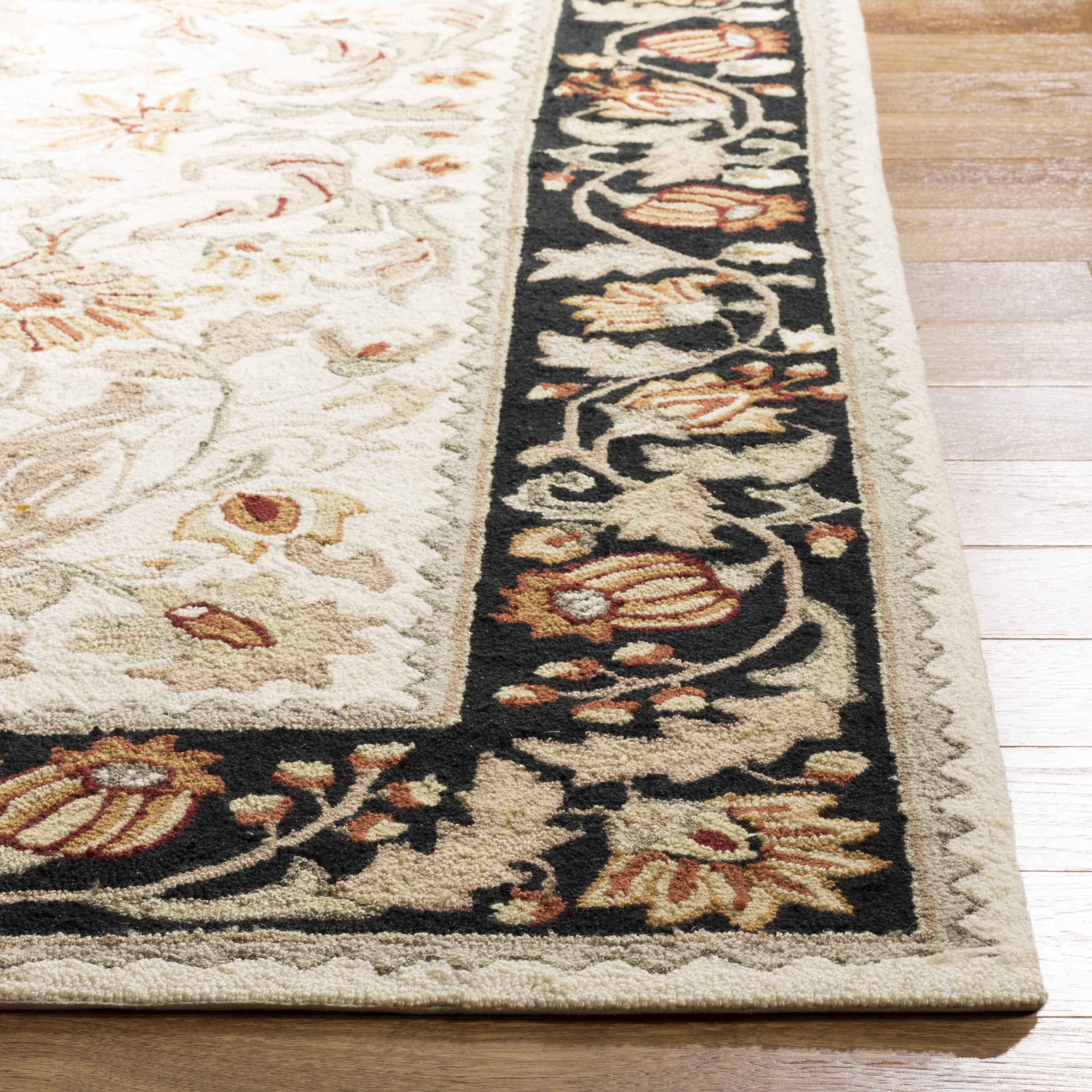 Safavieh Easy Care Myrtle Floral Area Rug, Ivory/Black, 2'6" x 4'