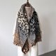 thumbnail image 2 of Nueva bufanda con estampado de leopardo, chal fino y transpirable, bufanda de viaje de doble cara a prueba de viento para invierno para mujer, bufandas cálidas tipo mantilla Echarpe, 2 of 4