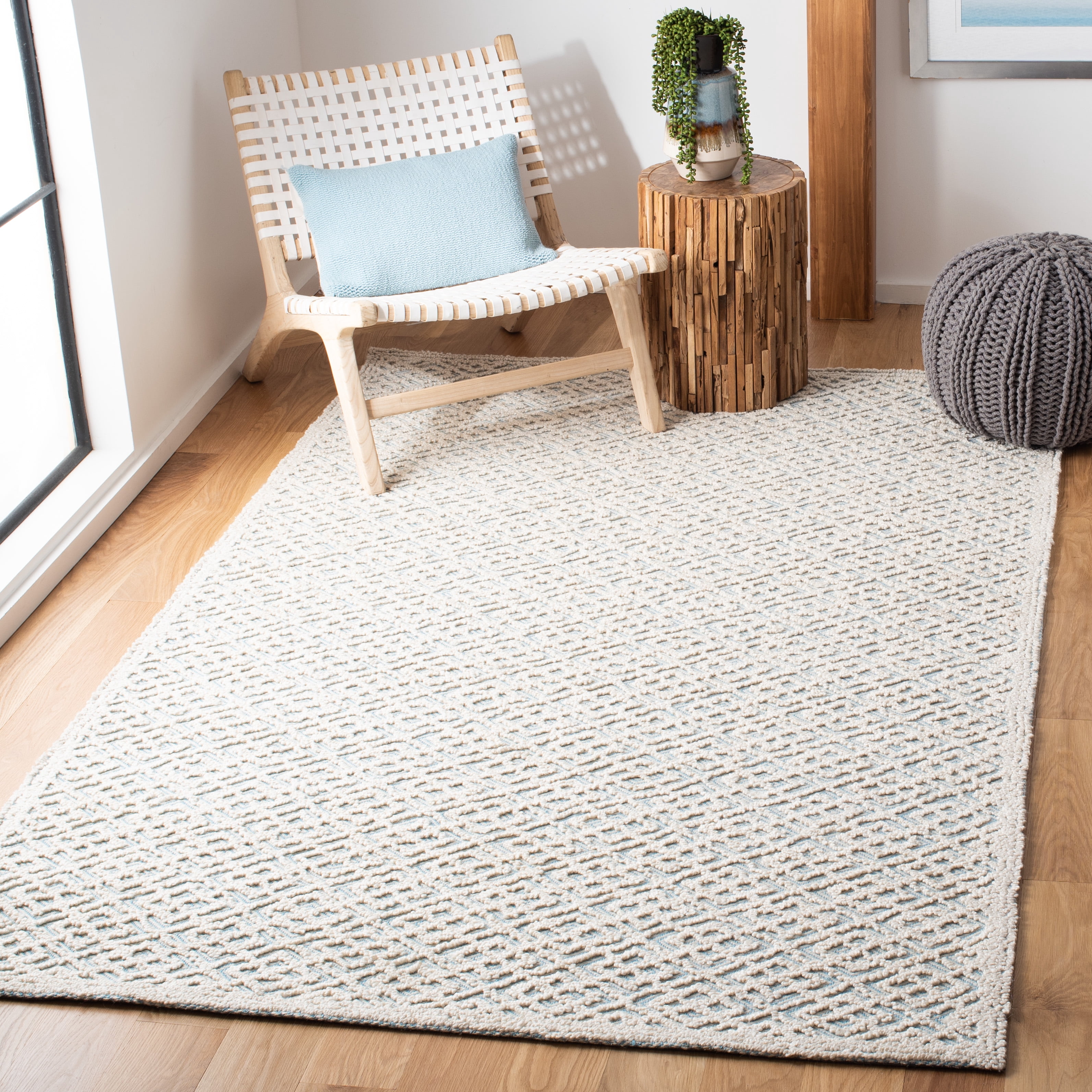 SAFAVIEH Martha Stewart Trace Diamond Area Rug, Ivory/Blue, 3' x 5'