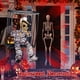 thumbnail image 4 of Estatuilla de calavera luminosa con sonido de luz intermitente de prisionero fantasma de conversación de miedo de Halloween, 4 of 6