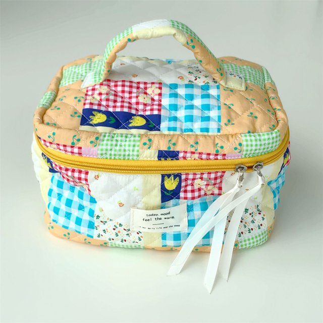 Bolsa de cosméticos portátil de gran capacidad, bolsa de almacenamiento para el cuidado de la piel, bolsa de algodón acolchada portátil, lindo oso para viajes de estudiantes