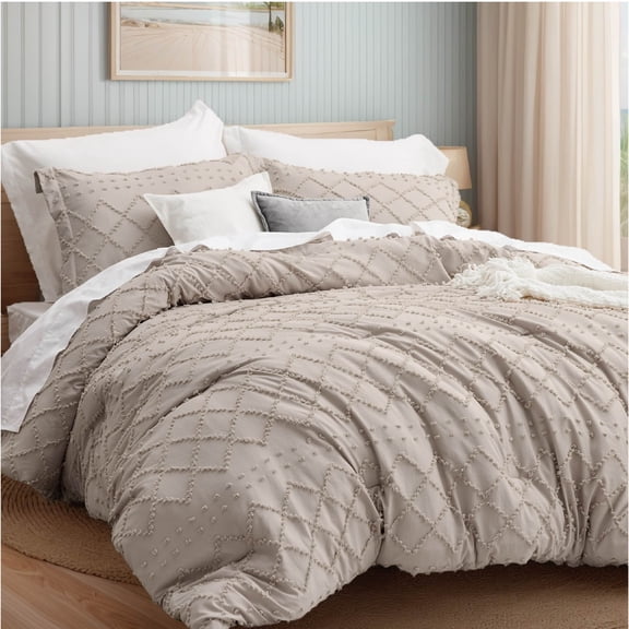U by Bedsure Comforter Set, Boho Tufted Shabby Chic Bedding Comforter Set, 3 Pieces Vintage Farmhouse Bed Set for All Seasons, Soft Bedding Set with 2 Pillow Shams,Queen,Natural