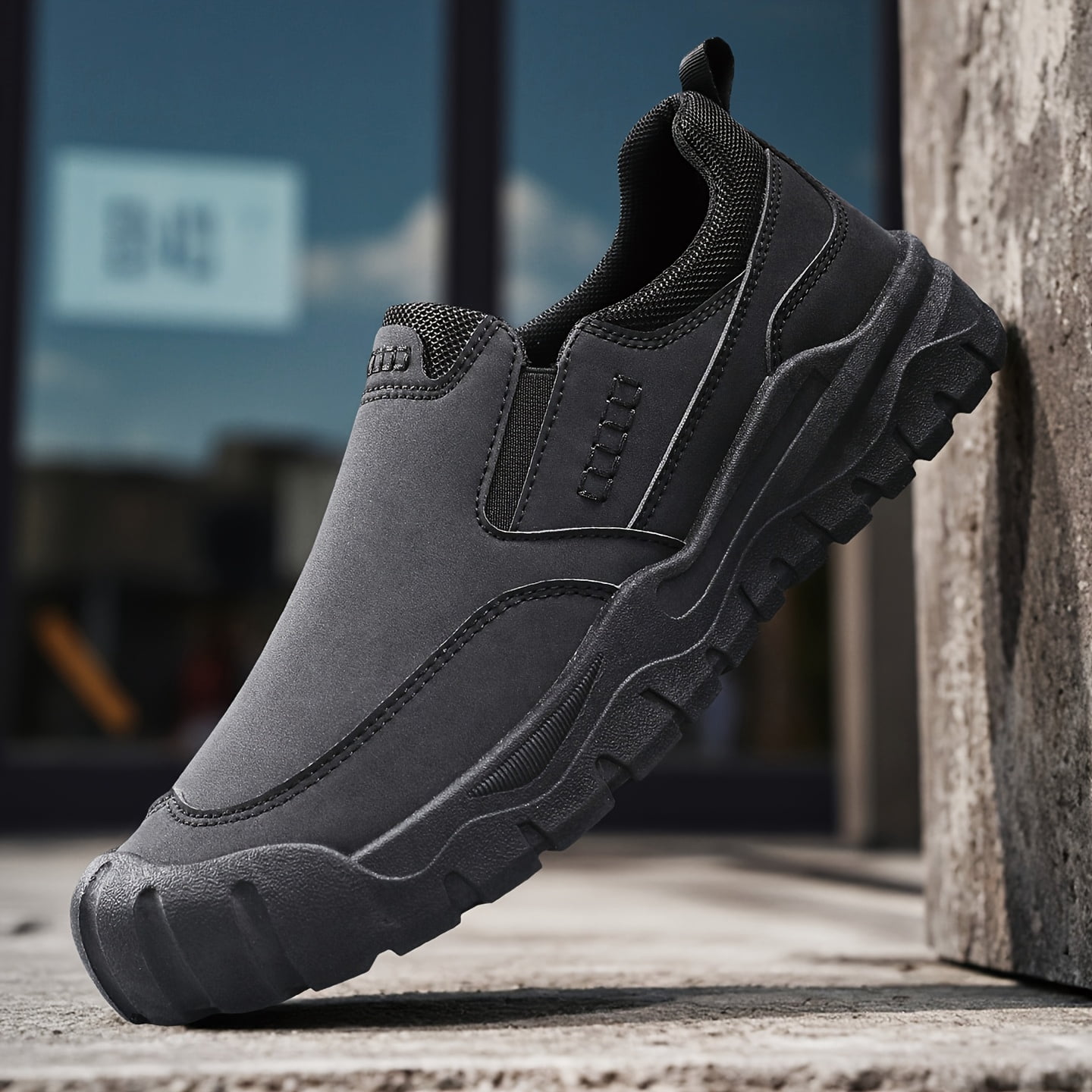 2026！Men'S Classic Outdoor Hiking Boots - Lightweight Breathable Slip-On Loafers with Non-Slip Rubber Sole, All-Season Low-Top Trekking Shoes Casual Wear, Durable EVA Cushi  for Mountain Hiking, Camp