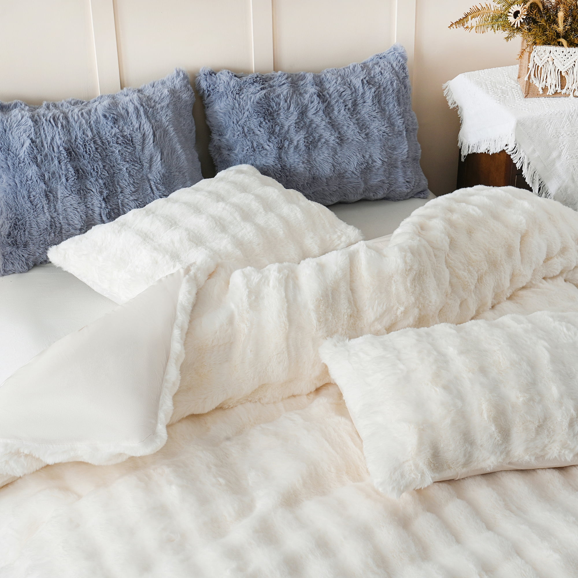 BLEUM CADE 3 Piece Fluffy Comforter Set King Size,Fuzzy Soft Faux Rabbit Fur Bedding Set Off -White,Shaggy Plush Duvet Cover Set with 2 Pillowcases