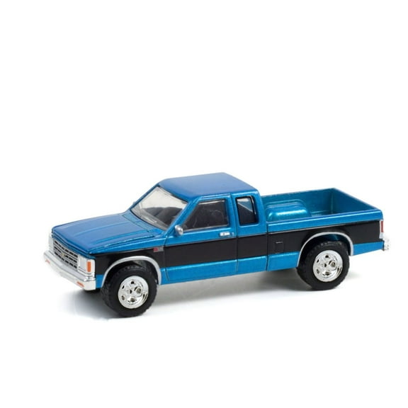 1988 Chevy S-10 4x4 Extended Cab Pickup Truck, Blue and Black - Greenlight 28080B/48 - 1/64 scale Diecast Model Toy Car