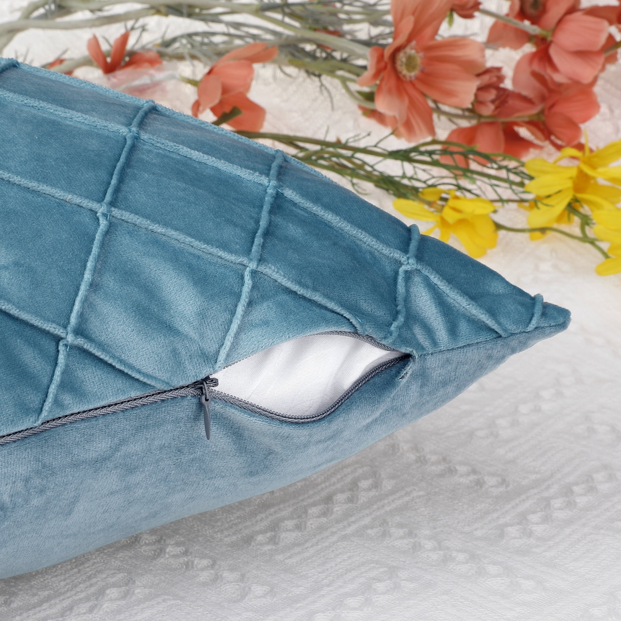 Unique Bargains 4Pcs Velvet Geometric Textured Pillow Covers Home Decor Cushion Covers Blue 12" x 20"/18" x 18"