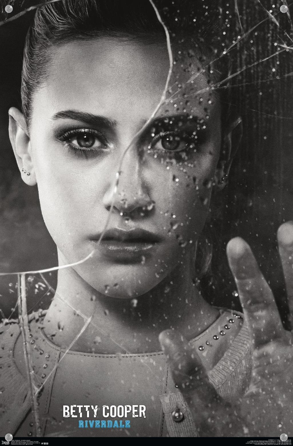 Riverdale - Shattered Betty Wall Poster with Push Pins, 14.725" x 22.375"