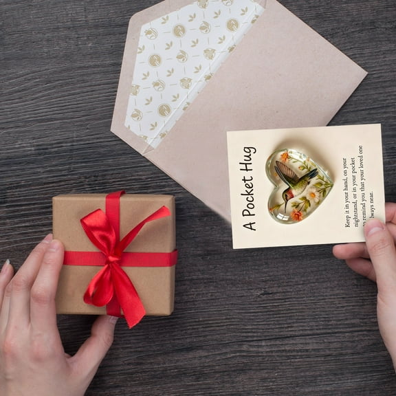 XJGHHSY Pocket Hug Heart with Greeting Cards, Hummingbird and Flower Pocket Hug Token, Long Distance Relationship Gifts, Thinking of You Gifts for Women Men Him Her,Light Green