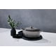 thumbnail image 3 of Horno holandés Le Creuset de hierro fundido esmaltado Signature, 9.5 L, modelo Oyster, 3 of 4